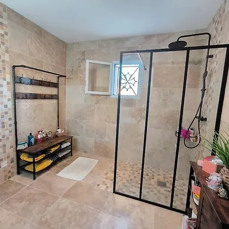Villa Jusqu'a 8 Personnes Max Avec Piscine A 15 Min Des Plages *