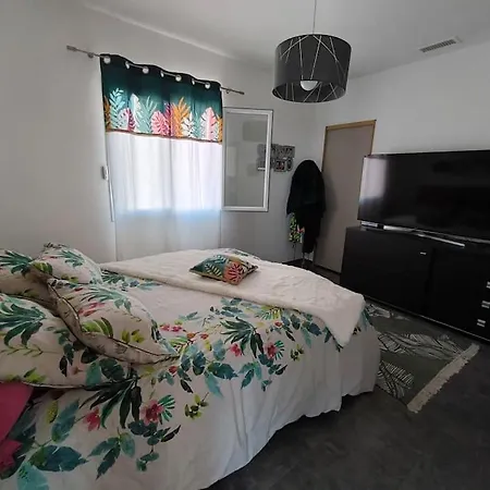 Villa Jusqu'à 8 Personnes Max Avec Piscine à 15 Min Des Plages *